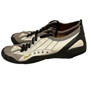 Just For Me Vibrant Leather Baseball Shoes Sz 40(9 Us)